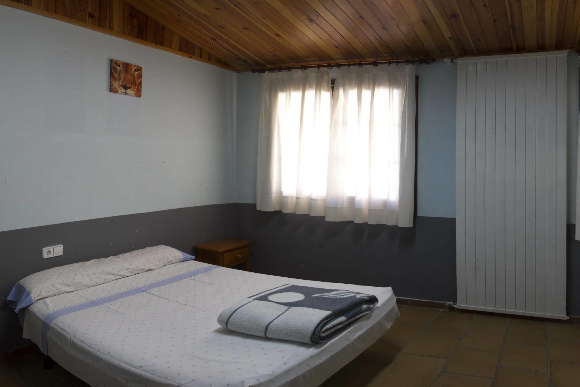 Albergue Camarena De La Sierra Exterior foto